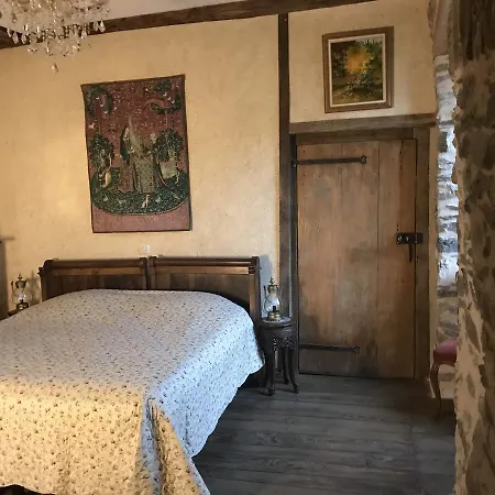 Portail Haut Bed and Breakfast