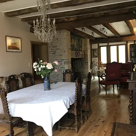 Portail Haut Bed & Breakfast *