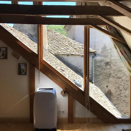 Portail Haut Bed & Breakfast *