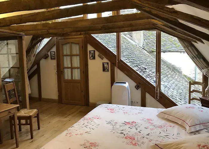 Bed & Breakfast Portail Haut Previnquieres