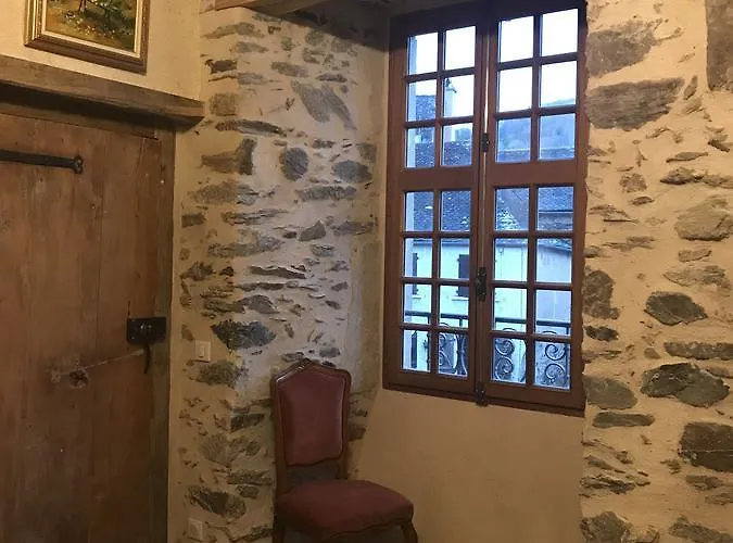 Portail Haut Bed & Breakfast