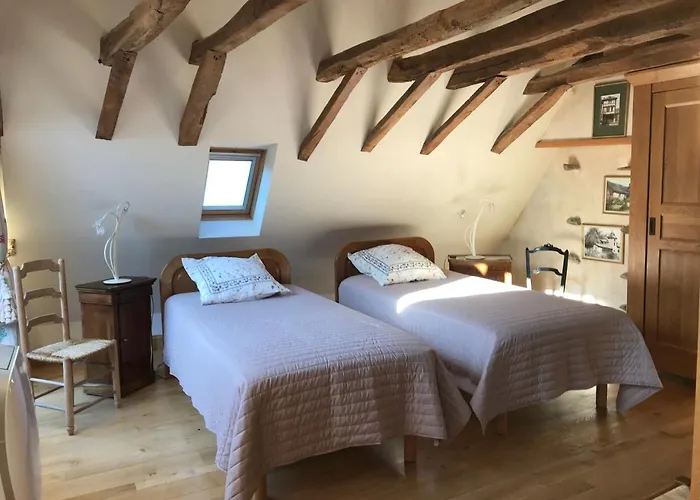 Portail Haut Bed & Breakfast Previnquieres
